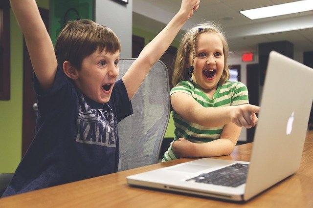 6 misconceptions about kids and online gaming